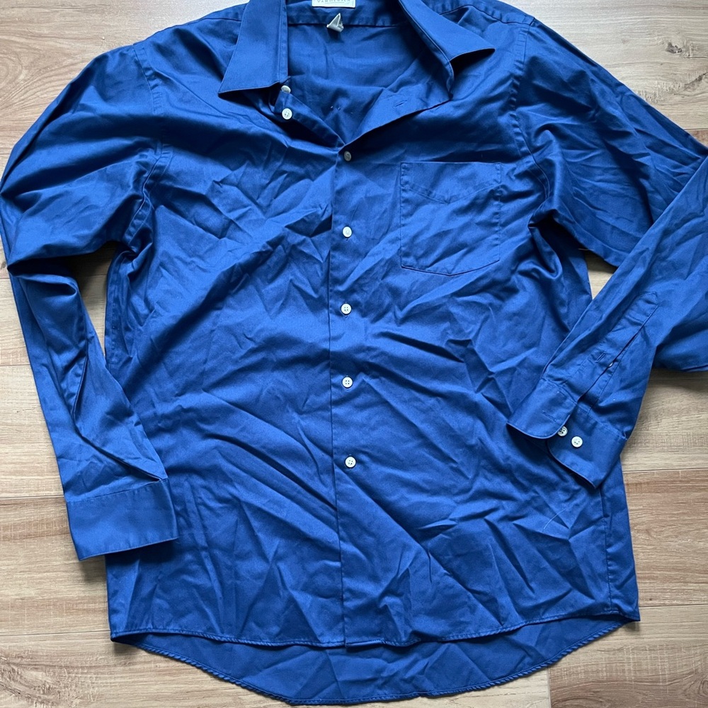 Van Heusen Men's Casual Blue Button Down Shirt